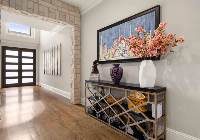 4th image of 1847 Candlelight Pl Dr, Houston, TX 77018 | MLS# 46988627