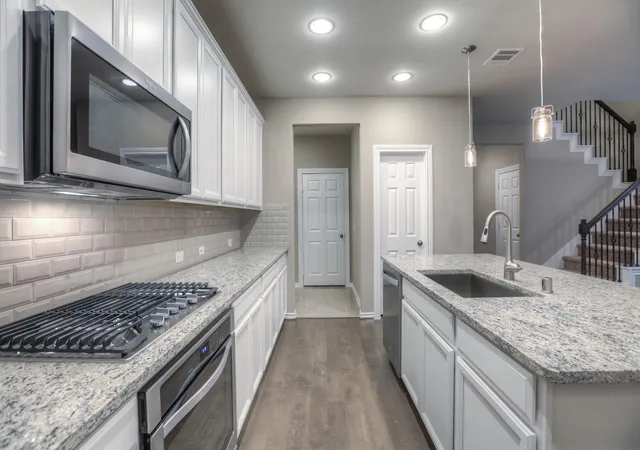 Photo 4 of Sale Pending at 15635 Wandering Maple Way, Conroe, TX 77302 | MLS# 22376339 | Listing updated on 2026-09-05