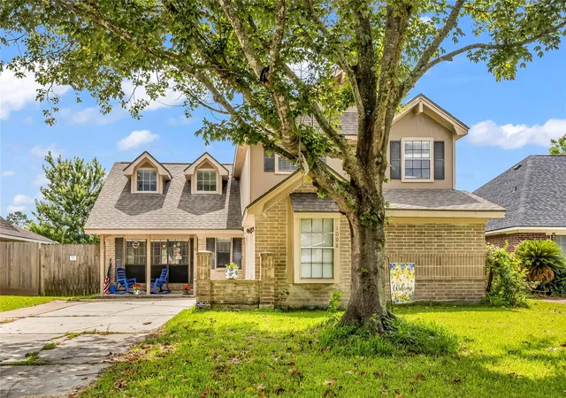 Photo 1 of Single family home for sale at 1006 Autumn Ct, League City, TX 77573 | MLS# 81849342 | Listing updated on 2026-07-25
