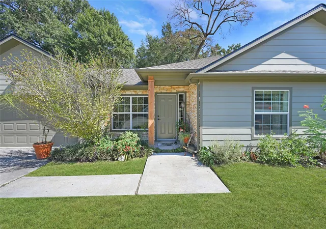 Photo 18 of Single family home for sale at 131 Kellyn Oaks Dr, Conroe, TX 77306 | MLS# 53895877 | Listing updated on 2026-09-03