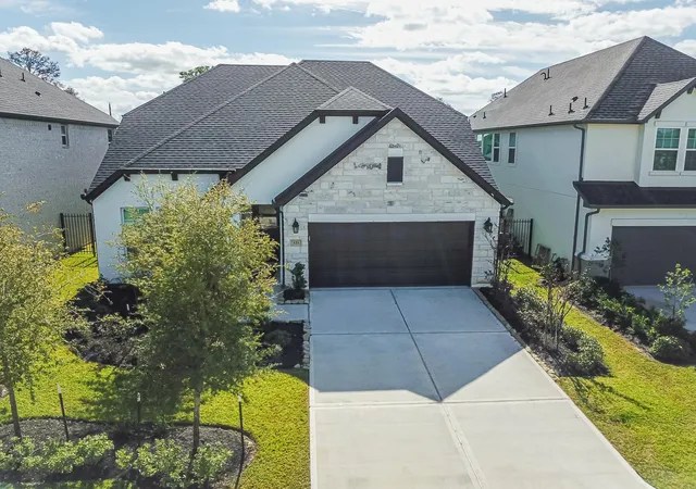 1st image of 121 Cedar Hammock Trl, Tomball, TX 77375 | MLS# 73272034