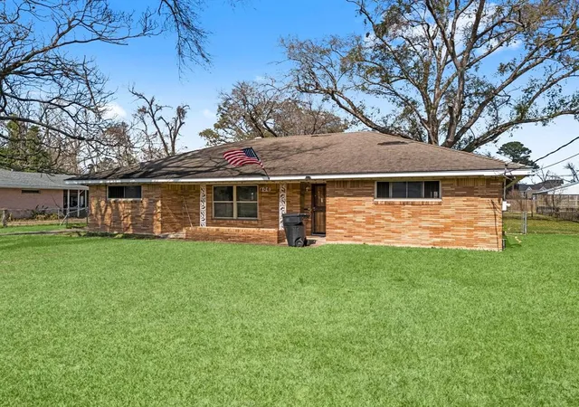 Photo 3 of Land for sale at 406 Del Norte St, Houston, TX 77018 | MLS# 75254139 | Listing updated on 2026-02-26