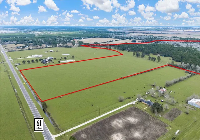 2nd image of 3457 Hwy 61, Devers, TX 77538 | MLS# 56028601