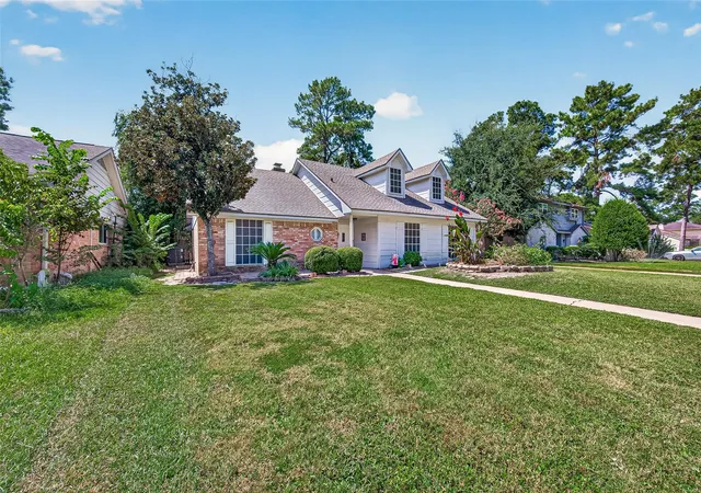 Photo 2 of Single family home for sale at 8215 Schaffer Ln, Houston, TX 77070 | MLS# 15549094 | Listing updated on 2026-09-12