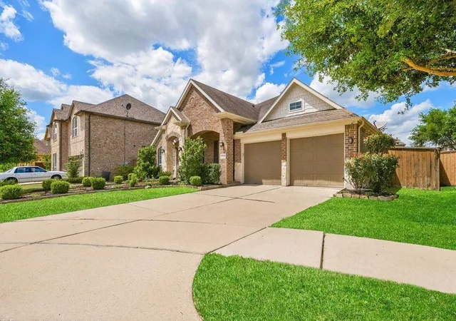 Photo 3 of Single family home for sale at 17210 Pentland Ct, Richmond, TX 77407 | MLS# 78359023 | Listing updated on 2026-07-26
