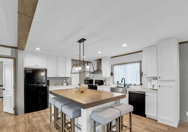 Photo 1 of Single family home for sale at 1221 Peter Pine St, Huffman, TX 77336 | MLS# 19190106 | Listing updated on 2026-09-04