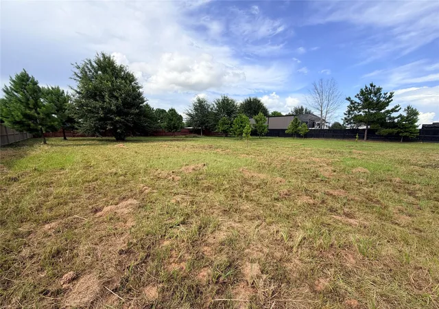 Photo 3 of Single family home for sale at 1875 County Rd 3545, Cleveland, TX 77327 | MLS# 65869102 | Listing updated on 2026-08-06