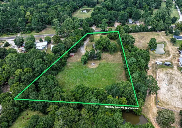 2nd image of 1385 Fm 1791, Huntsville, TX 77340 | MLS# 96976693