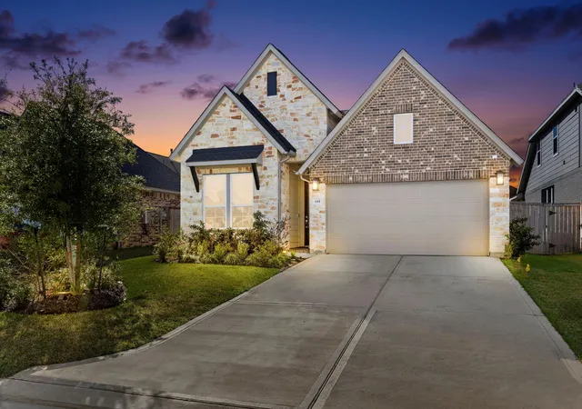 Photo 1 of Single family home for sale at 444 Texoma Plains Dr, Conroe, TX 77304 | MLS# 27137037 | Listing updated on 2026-09-13