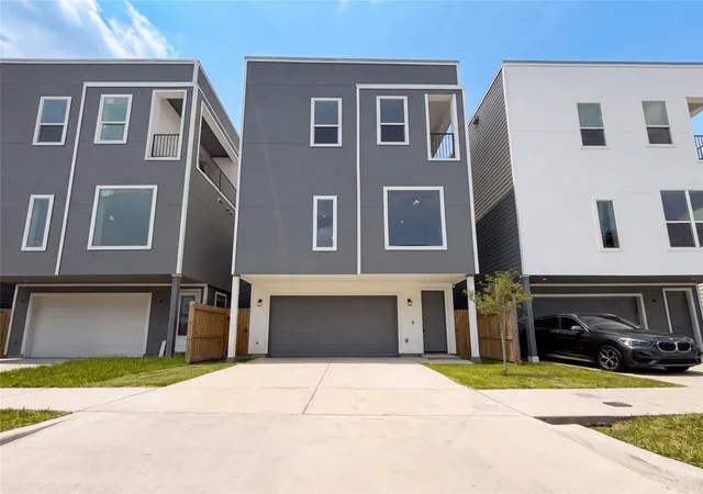 1st image of 4704 Ward St, Houston, TX 77021 | MLS# 65039440
