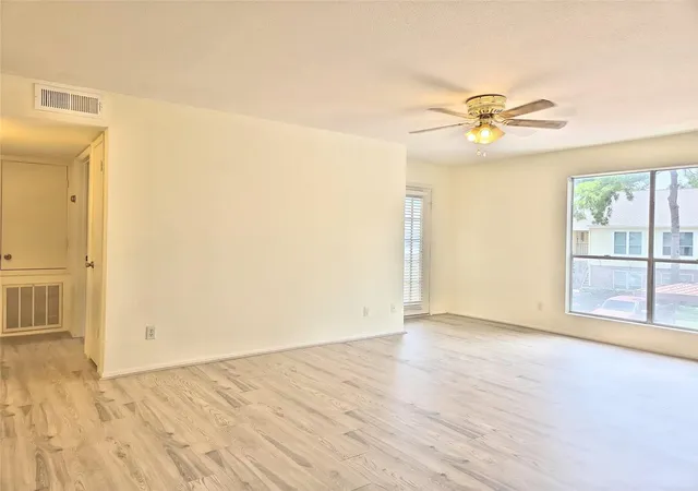Photo 4 of Condo for sale at 14515 Wunderlich Dr #1704, Houston, TX 77069 | MLS# 16435054 | Listing updated on 2026-07-01