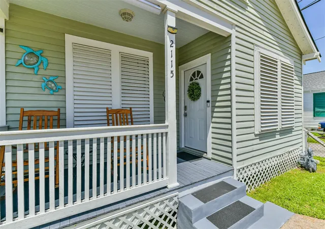 Photo 3 of Single family home for sale at 2115 Jack Johnson Blvd, Galveston, TX 77550 | MLS# 71806814 | Listing updated on 2026-09-14