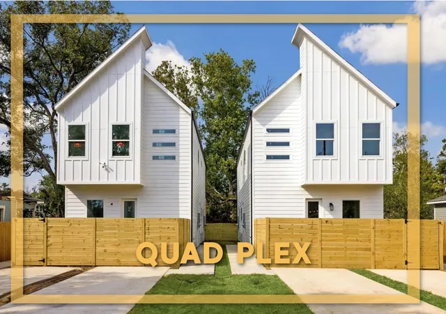 1st image of 2118   2120 Creston Dr, Houston, TX 77026 | MLS# 43996937