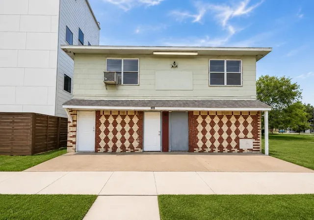 1st image of 2303 & 2305 Mcgowen St, Houston, TX 77004 | MLS# 19464127