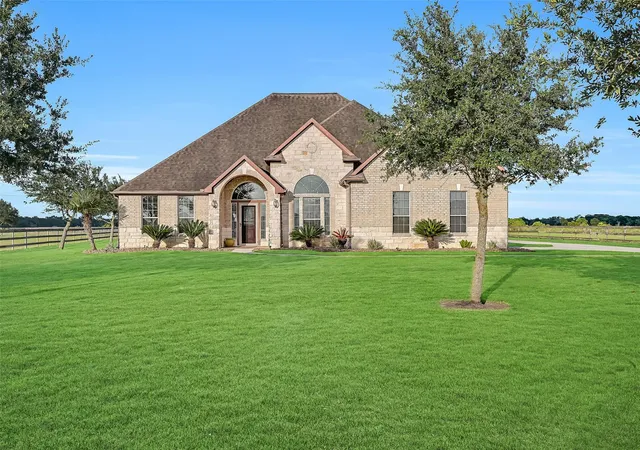 Homes for sale in Rosharon, TX | 7611 Oak Alley Ct, Rosharon, TX 77583 | MLS# 42560703
