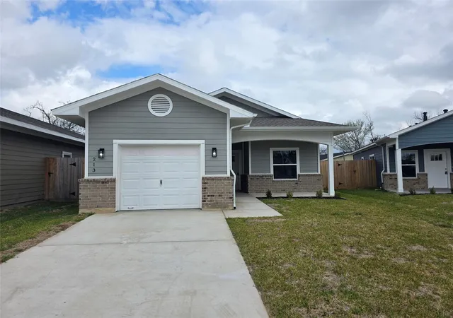 1st image of 213 Dipping Stream St, Houston, TX 77076 | MLS# 66146164