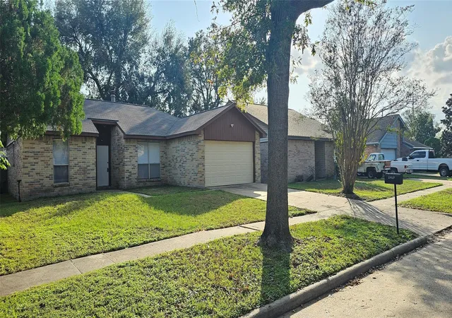 Photo 3 of Sale Pending at 19327 Cypress Bay Dr, Katy, TX 77449 | MLS# 50828271 | Listing updated on 2026-09-13