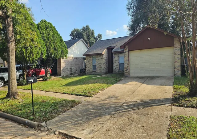 Photo 3 of Sale Pending at 19327 Cypress Bay Dr, Katy, TX 77449 | MLS# 50828271 | Listing updated on 2026-09-13