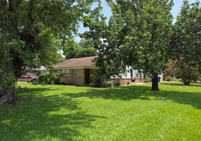 1st image of 31 14th Ave N, Texas City, TX 77590 | MLS# 59620076