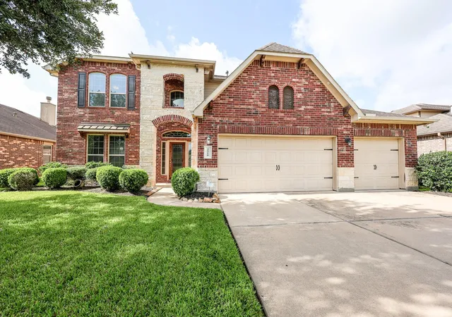 Photo 1 of Single family home for sale at 2510 Copper Flds Dr, Rosharon, TX 77583 | MLS# 54991094 | Listing updated on 2026-08-08