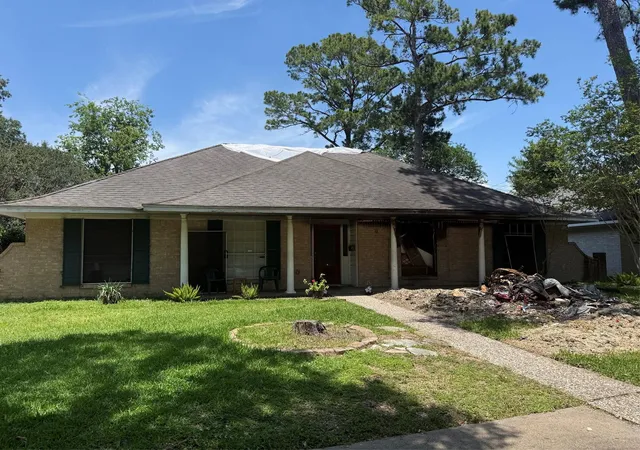 Photo 2 of Single family home for sale at 1004 Candlelight Ln, Houston, TX 77018 | MLS# 43838427 | Listing updated on 2026-06-08