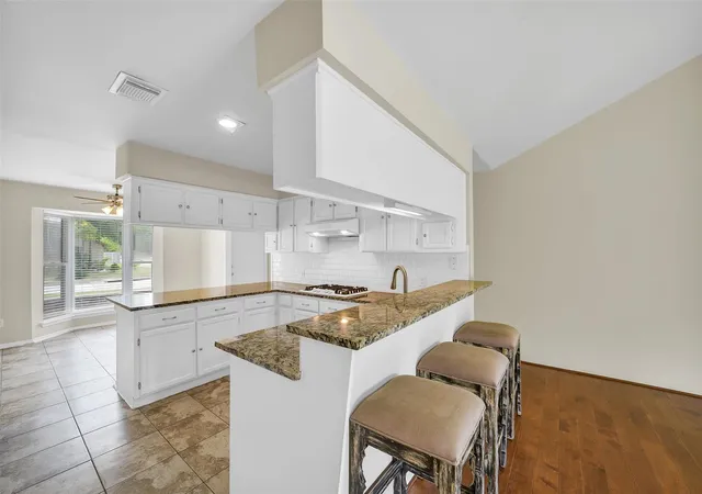Photo 4 of Single family home for sale at 5303 Lincoln Green Dr, Katy, TX 77493 | MLS# 65285639 | Listing updated on 2026-09-21