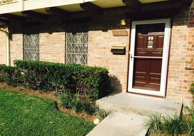 2nd image of 10466 Hammerly Blvd #70, Houston, TX 77043 | MLS# 16821263