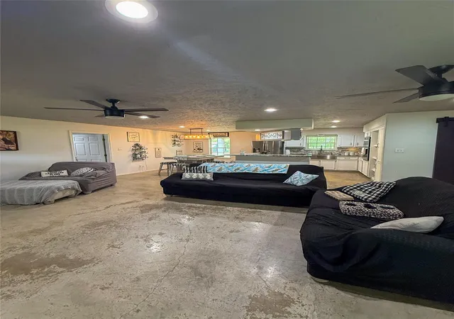 4th image of 107 County Road 409, Sweeny, TX 77480 | MLS# 76507437