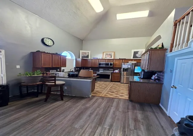 Photo 4 of Single family home for sale at 14615 Woodmaple Ct, Houston, TX 77015 | MLS# 93730692 | Listing updated on 2026-04-02