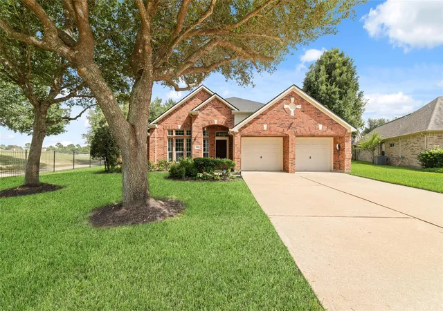 Photo 2 of Single family home for sale at 24203 Moon Ridge Ct, Katy, TX 77494 | MLS# 59433341 | Listing updated on 2026-09-17