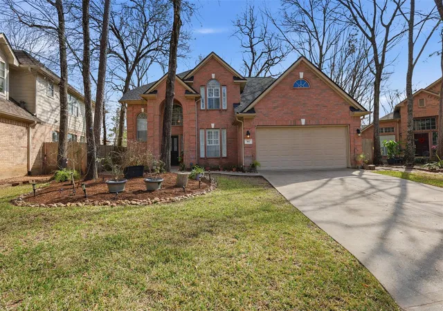 Photo 2 of Sale Pending at 102 Wimberly Way, Conroe, TX 77385 | MLS# 57030236 | Listing updated on 2026-09-01