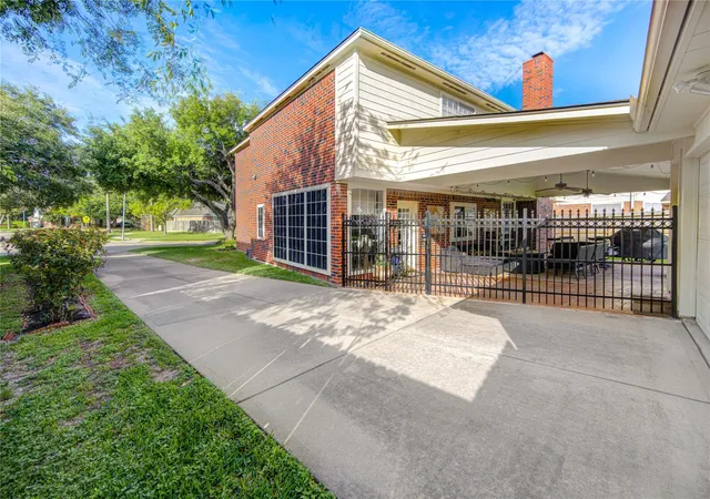 4th image of 4914 Hillswick Dr, Sugar Land, TX 77479 | MLS# 42258805