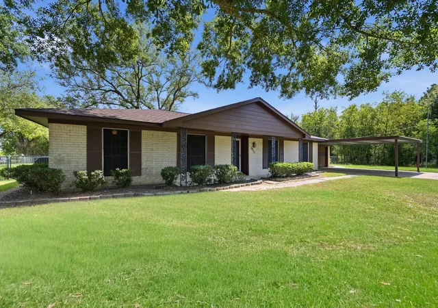 Photo 1 of Sale Pending at 16111 Clarence St, Needville, TX 77461 | MLS# 94968271 | Listing updated on 2026-09-16