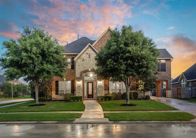 Photo 1 of Single family home for sale at 5803 Mustang Ridge Ln, Fulshear, TX 77441 | MLS# 22432333 | Listing updated on 2026-10-03