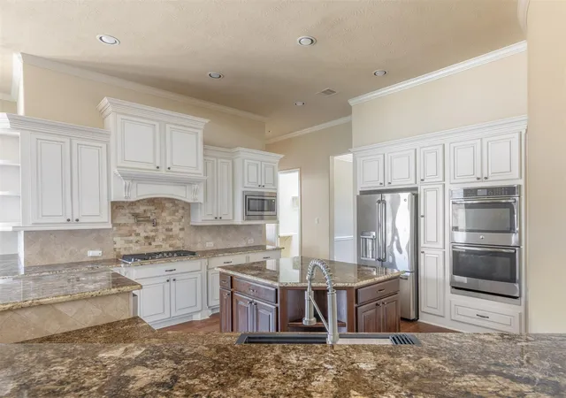 Photo 3 of Single family home for sale at 5803 Mustang Ridge Ln, Fulshear, TX 77441 | MLS# 22432333 | Listing updated on 2026-10-03