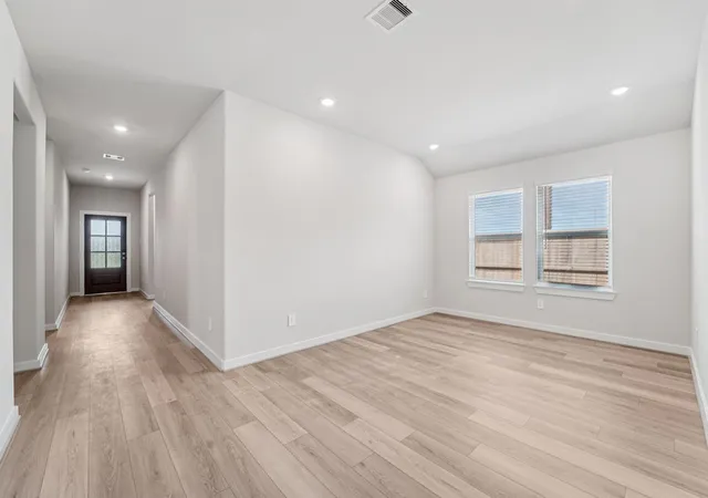 Photo 3 of Single family home for sale at 1115 Velas View Dr, Huffman, TX 77336 | MLS# 63166847 | Listing updated on 2026-08-20