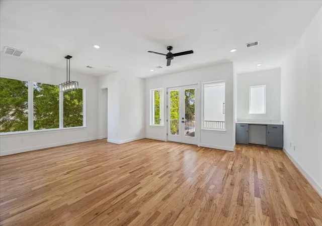 3rd image of 9426 Campbell Rd #A, Houston, TX 77080 | MLS# 15314630
