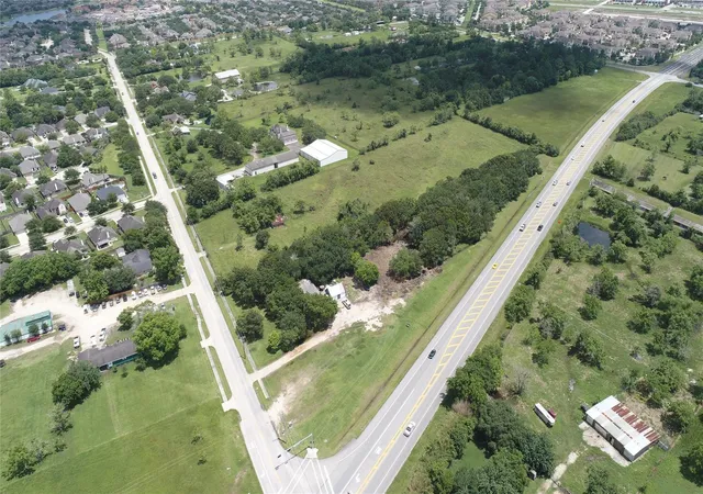 1st image of 2385 Austin St, League City, TX 77573 | MLS# 68049580