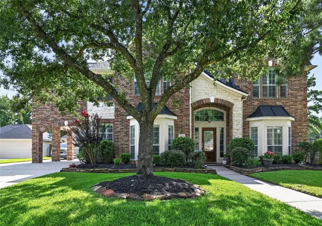 4th image of 10111 Earlington Manor Dr, Spring, TX 77379 | MLS# 80303908