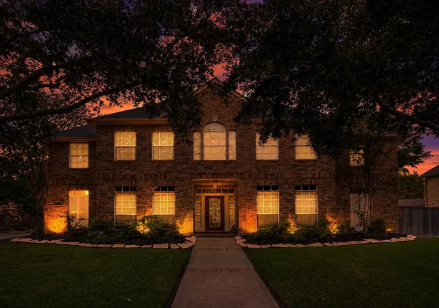 Photo 1 of Single family home for sale at 3119 Scenic Elm St, Houston, TX 77059 | MLS# 94845411 | Listing updated on 2026-09-21