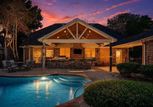 Photo 2 of Single family home for sale at 3119 Scenic Elm St, Houston, TX 77059 | MLS# 94845411 | Listing updated on 2026-09-21