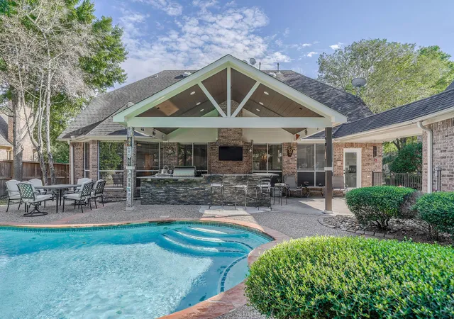 Photo 3 of Single family home for sale at 3119 Scenic Elm St, Houston, TX 77059 | MLS# 94845411 | Listing updated on 2026-09-21