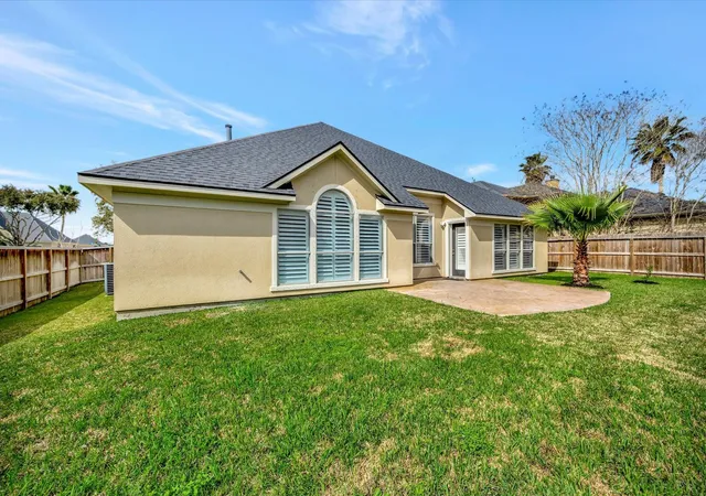 4th image of 2806 Sea Channel Dr, Seabrook, TX 77586 | MLS# 14072122