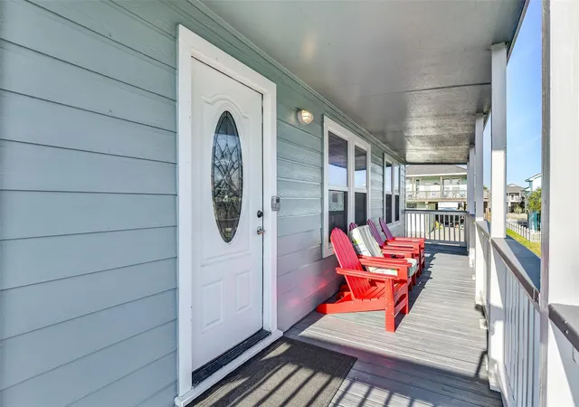 Photo 3 of Single family home for sale at 4202 Mason Dr, Galveston, TX 77554 | MLS# 18186468 | Listing updated on 2026-08-23