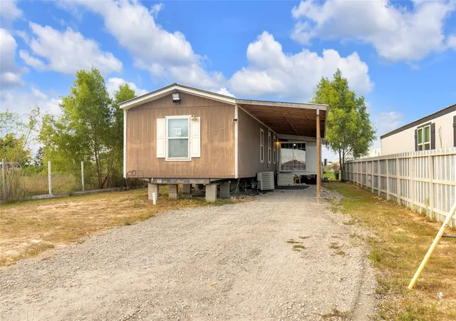 Photo 3 of Single family home for sale at 3197 Road 5725, Cleveland, TX 77327 | MLS# 93327097 | Listing updated on 2026-10-12