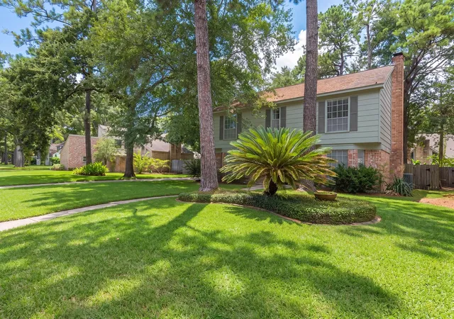 Photo 2 of Single family home for sale at 11630 Jaycreek Dr, Houston, TX 77070 | MLS# 85933855 | Listing updated on 2026-08-30