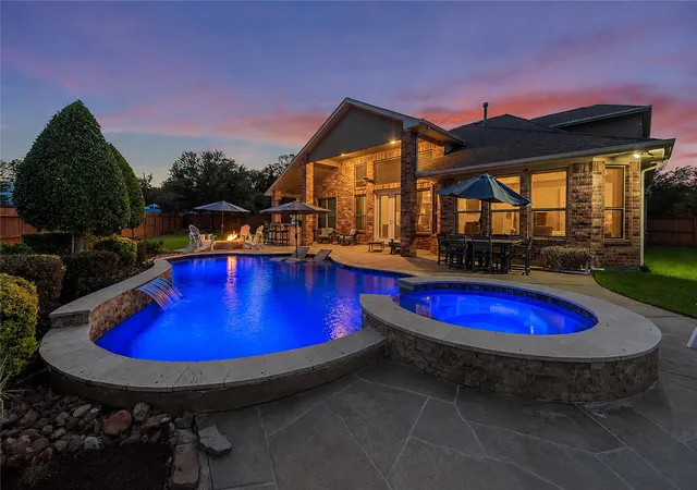 Photo 3 of Sale Pending at 8931 Wandering Willow Dr, Richmond, TX 77406 | MLS# 42372132 | Listing updated on 2026-08-20
