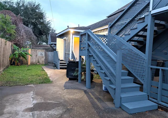 44th image of 704 E 22nd St, Houston, TX 77008 | MLS# 97621372