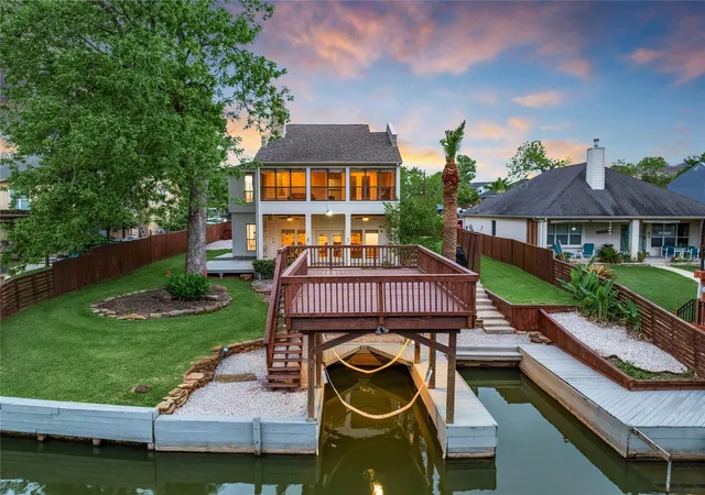 Photo 1 of Single family home for sale at 734 Lake View Dr, Montgomery, TX 77356 | MLS# 94996015 | Listing updated on 2026-09-12
