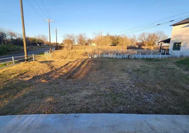 Homes for sale in Kingsland, TX | 940 Euel Moore Dr 1 Dr, Kingsland, TX 78639 | MLS# 33289849